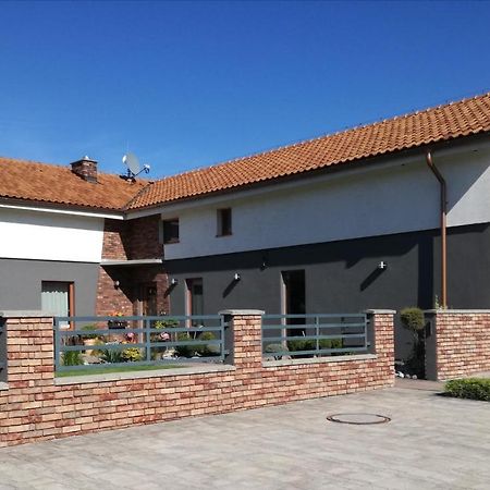 Pension Lunatyk Липтовски-Микулаш Экстерьер фото