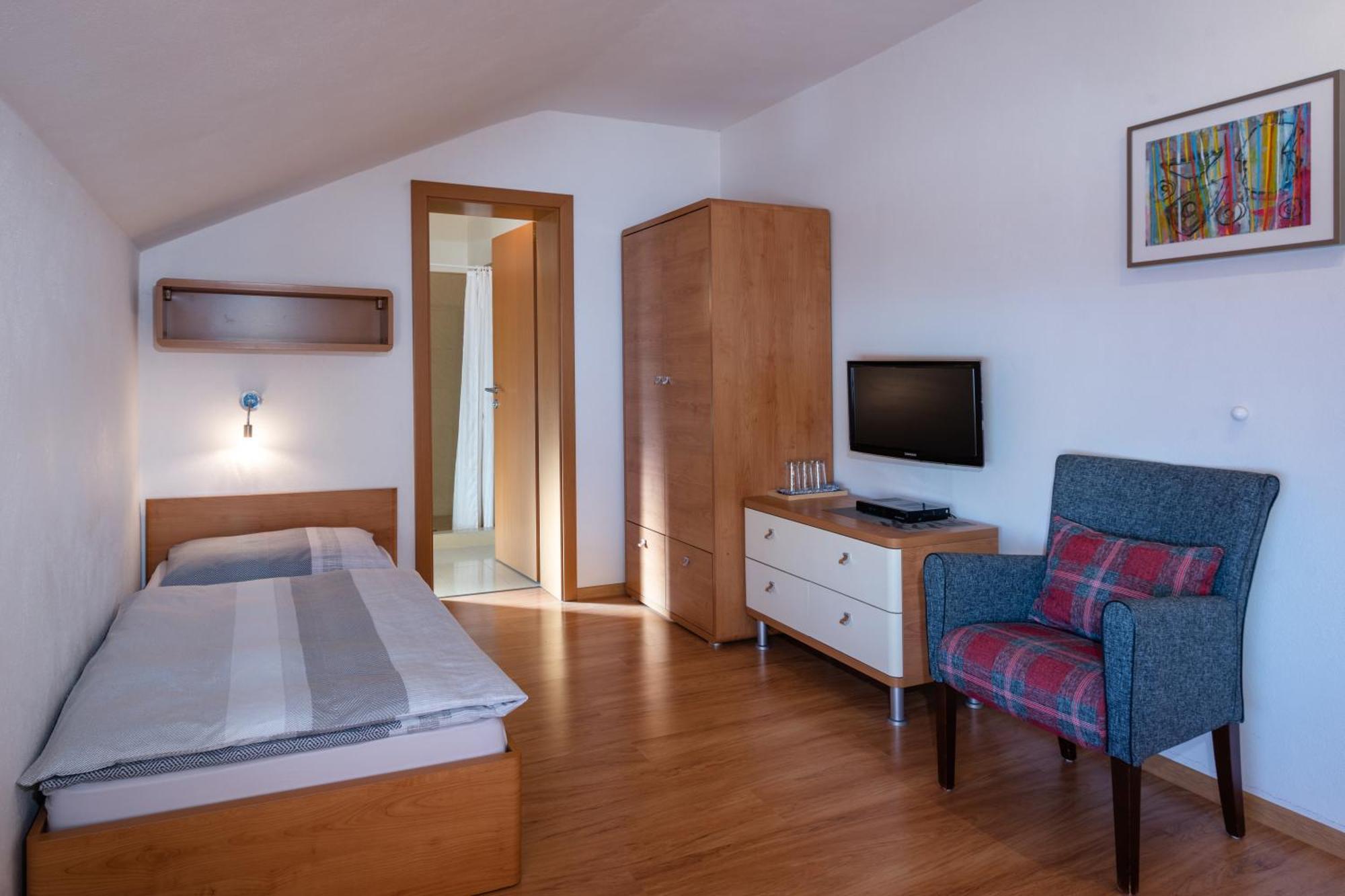 Pension Lunatyk Липтовски-Микулаш Экстерьер фото